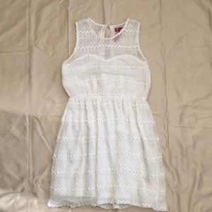 White mesh dress with lining